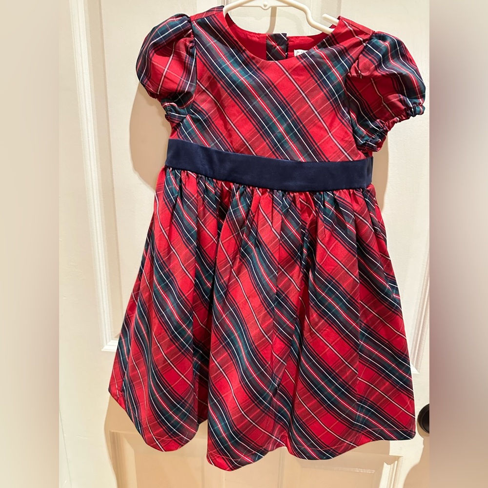 Adorable dress for Christmas or any family holiday party.